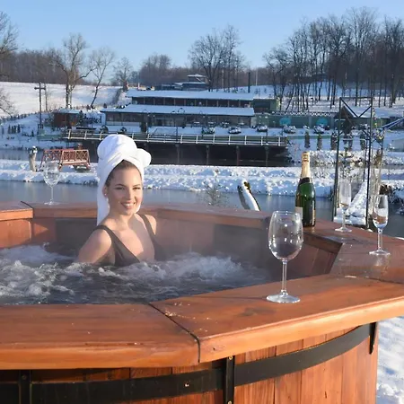 Resavsko Etno Selo 4* Despotovac