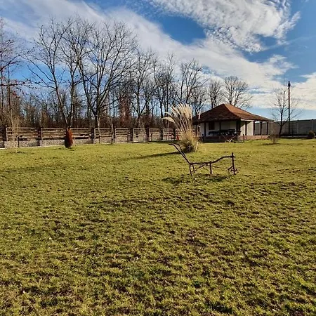 Konukevi Resavsko Etno Selo